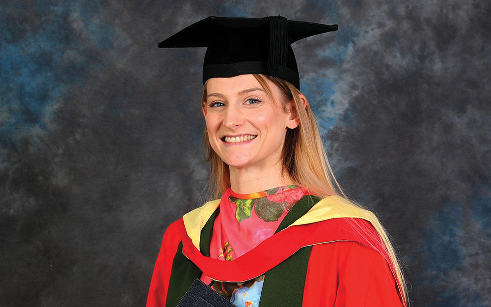 Sheffield Hallam University Bachelors Graduation Set (Hire) – Churchill  Gowns
